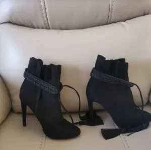 Black Funky Winter Boot