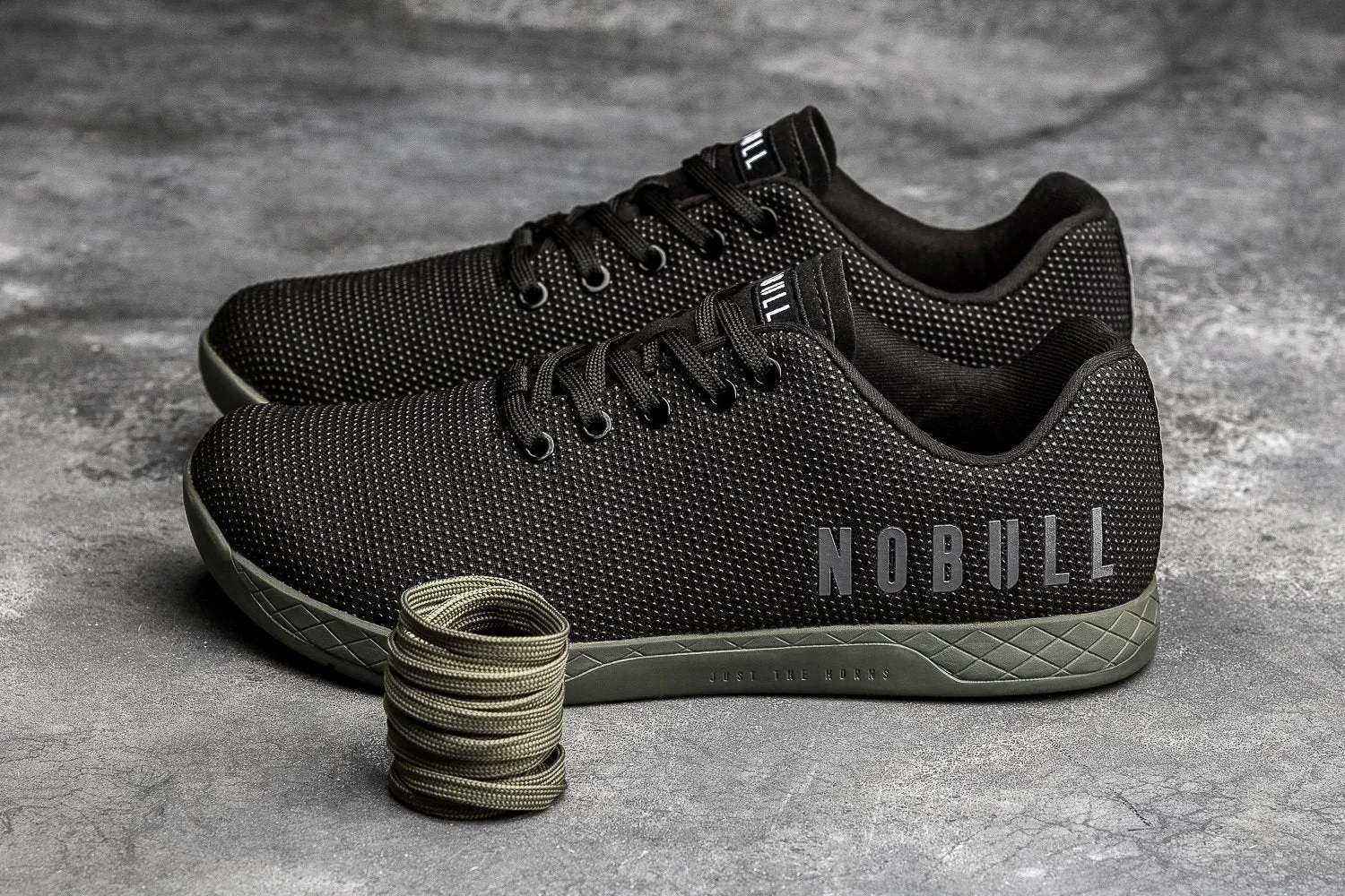 BLACK IVY TRAINER (WOMEN'S)