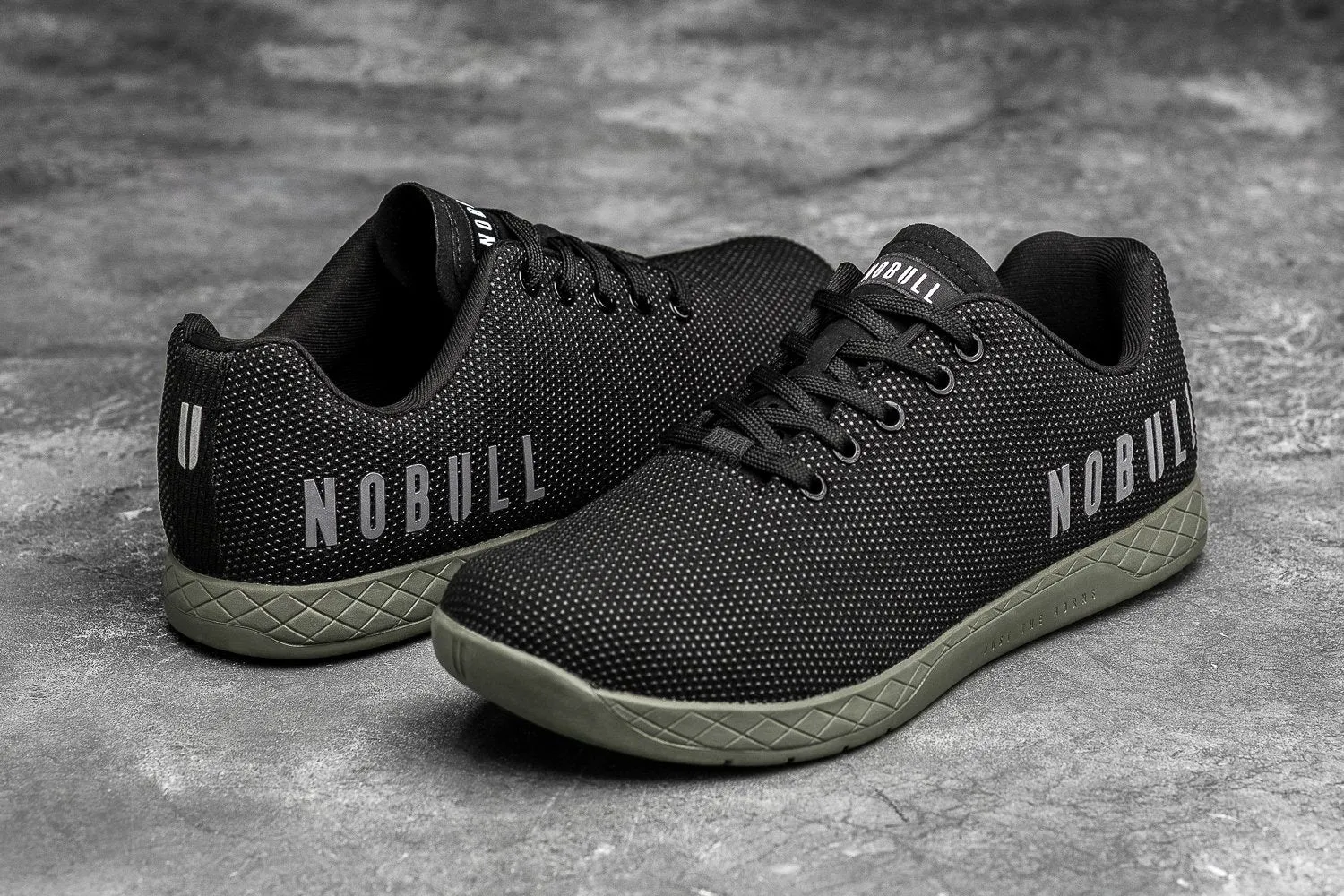 BLACK IVY TRAINER (WOMEN'S)