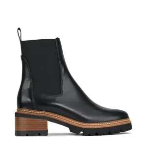 EOS Footwear Women's Linear Heeled Leather Pull On Chelsea Boot (Black)