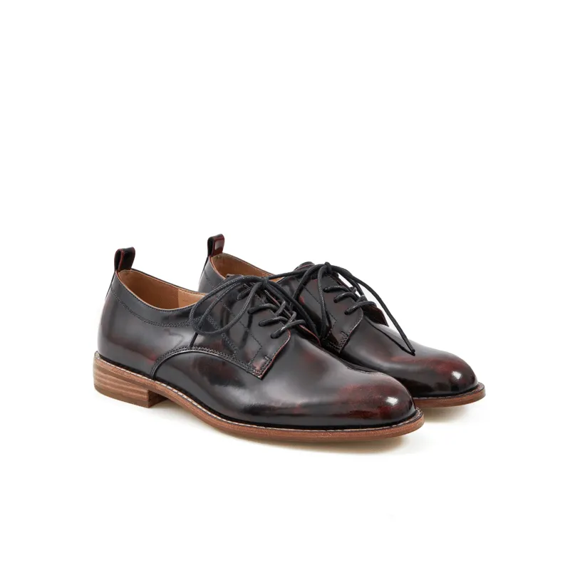 Maureen Classic Derby in Cow Leather