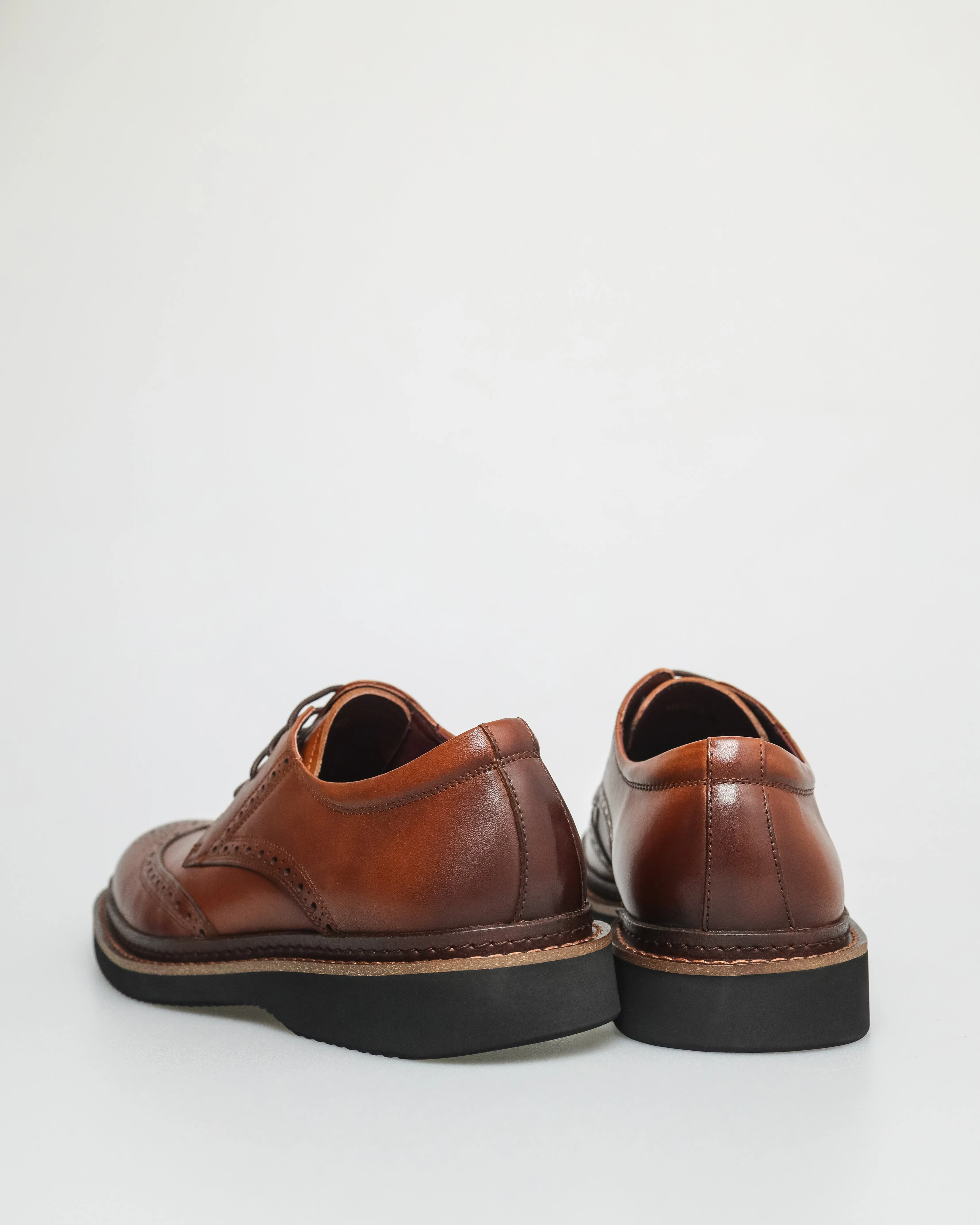 Tomaz HF078 Men's Classic Perforated Derby